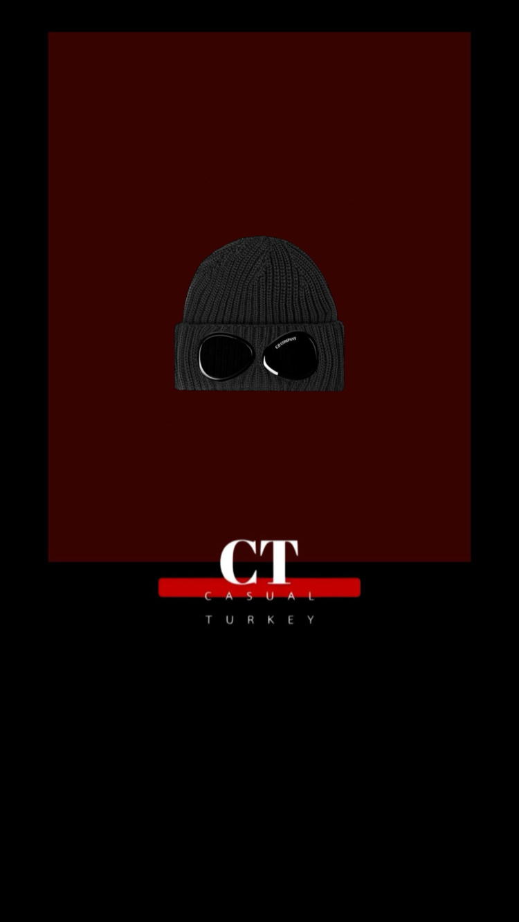 C.P COMPANY BERE 