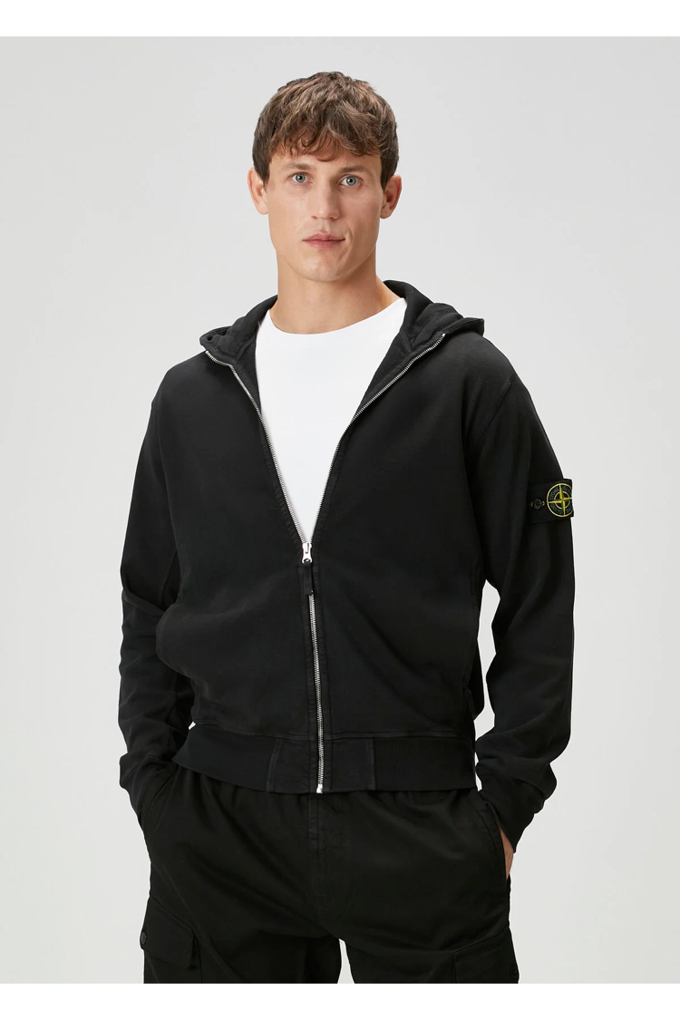 ST IS  zip-up hoodie 
