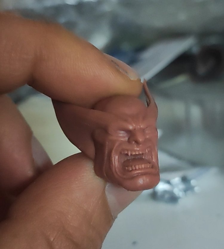 1 Wolverine head 6pcs blades and mafex set
