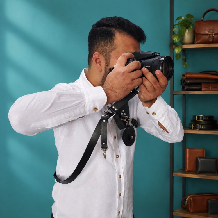 Siyah Renk Fotoğraf Makinesi Tek Taraflı Omuz Askısı Nikel renk aksesuar