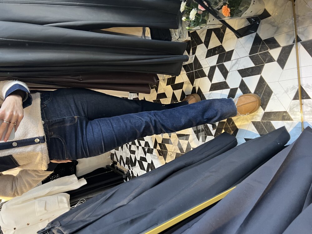 Orijinal Marka Paça Yırtmaçlı Jean