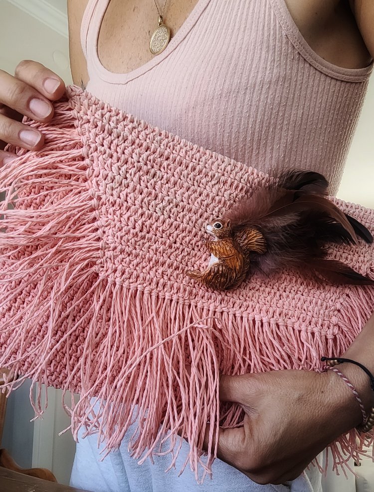 Tufty Pembe Sincap