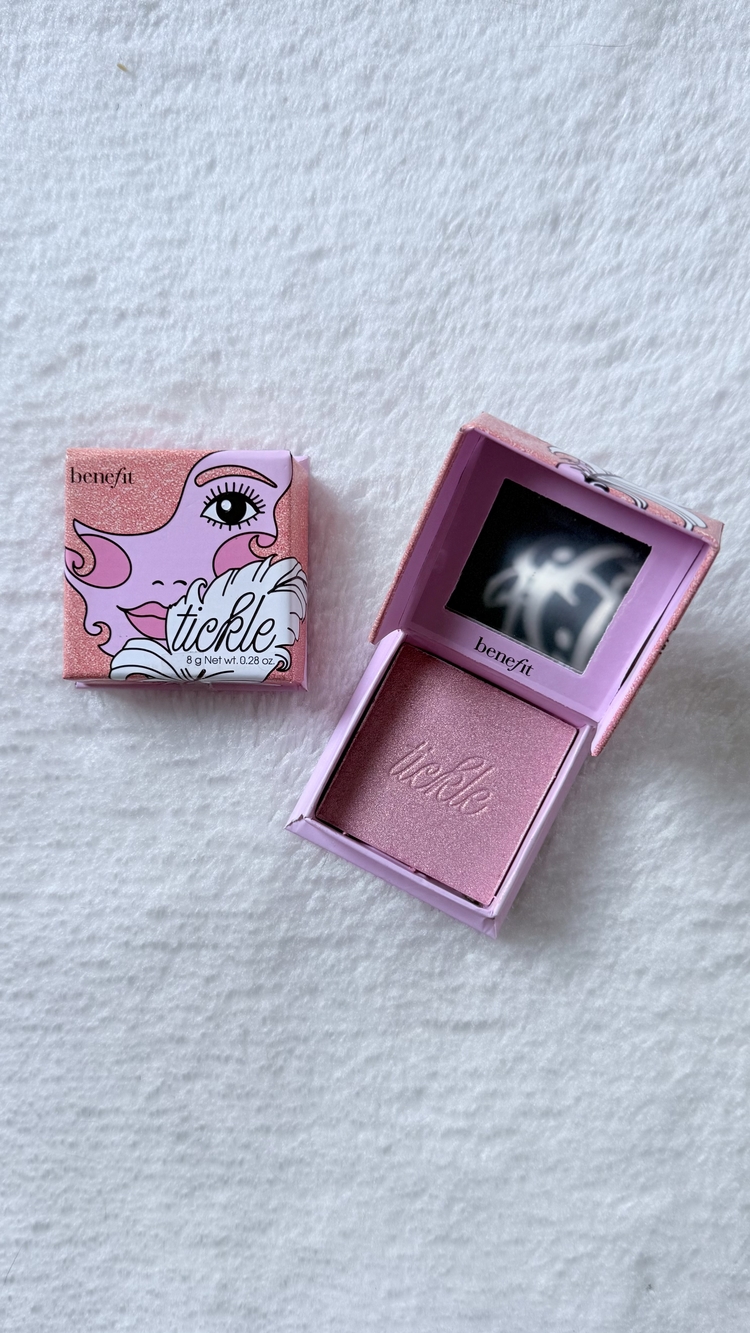 Benefit tickle highlighter