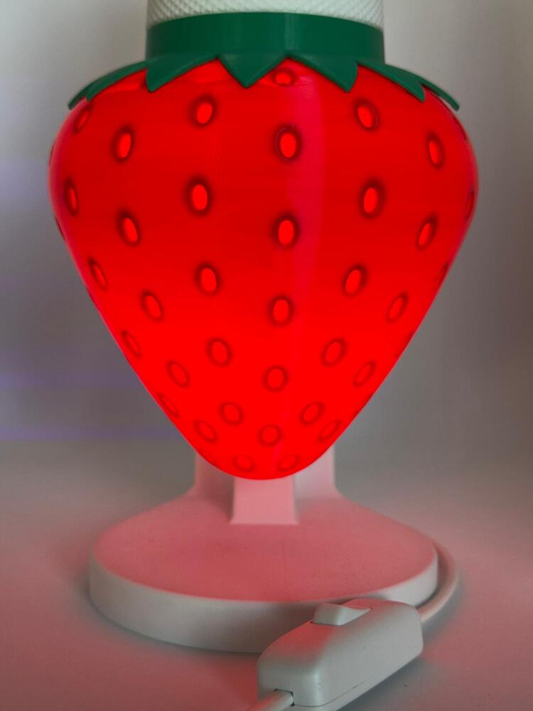 Cevizdizayn FRULAMP Çilek Temalı Abajur – Masanıza Sevimli Bir Dokunuş! ✨