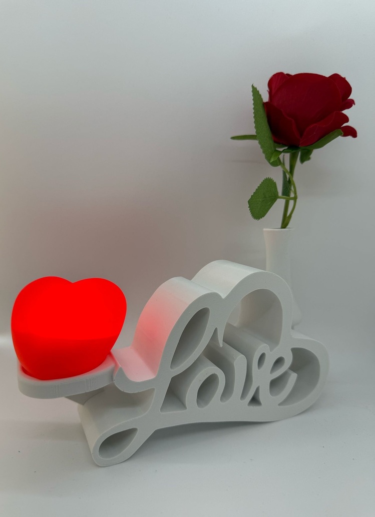 Cevizdizayn LOVE Stand – Romantizmi Aydınlatan Şık Bir Dokunuş! ❤️✨