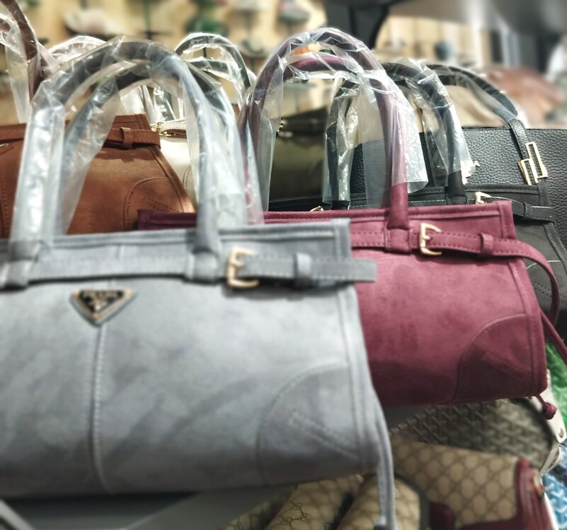 PRADA KADIN ÇANTASI