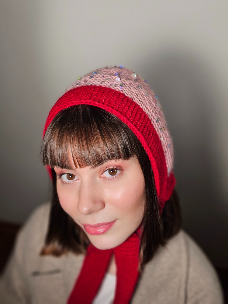 Winona – Yün & Angora Karışımlı El Örgüsü Bonnet (Renk Seçenekli)