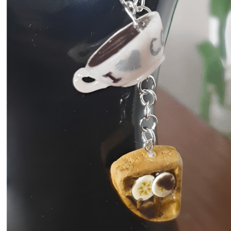 Kahve ve Waffle Aşkı: El Yapımı Polimer Kil Anahtarlık
