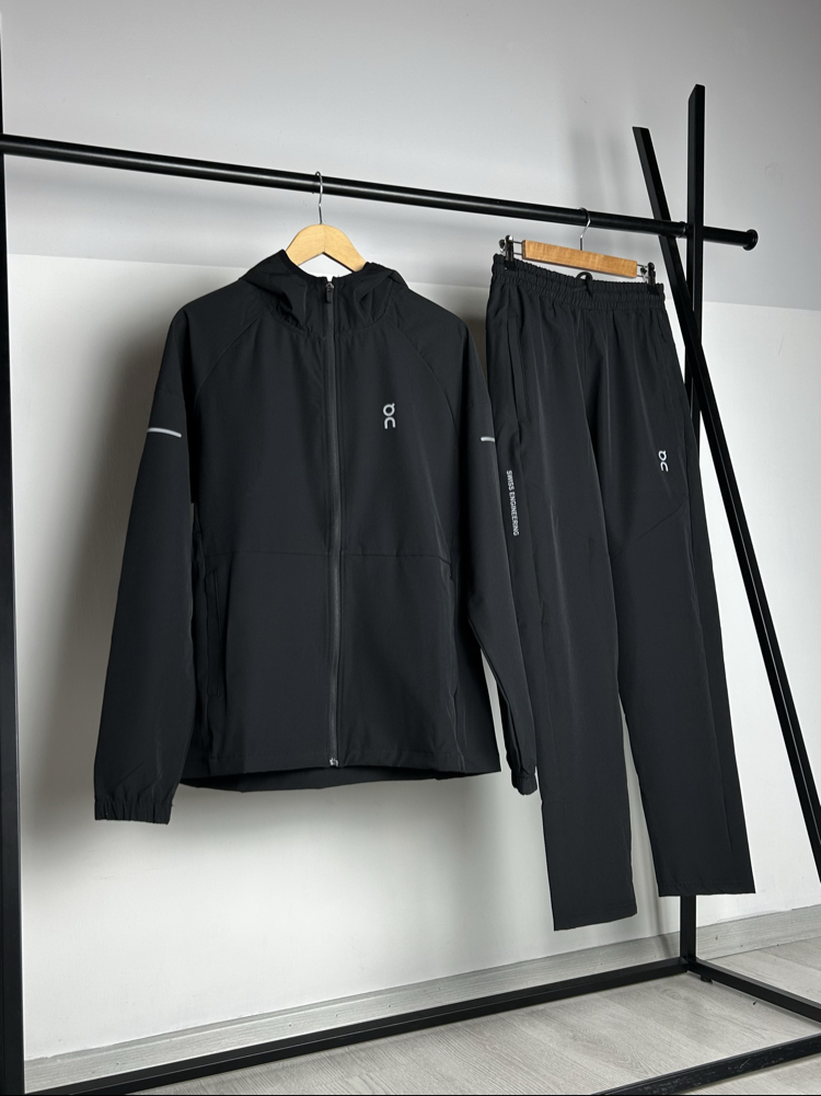 Nyon Black Tracksuit | 9630