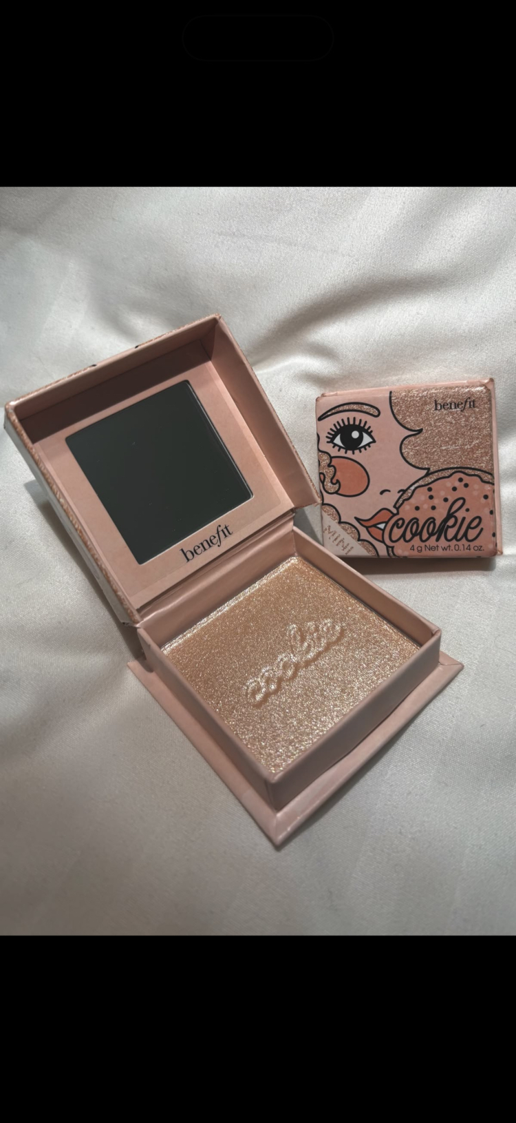 Benefit highlighter 