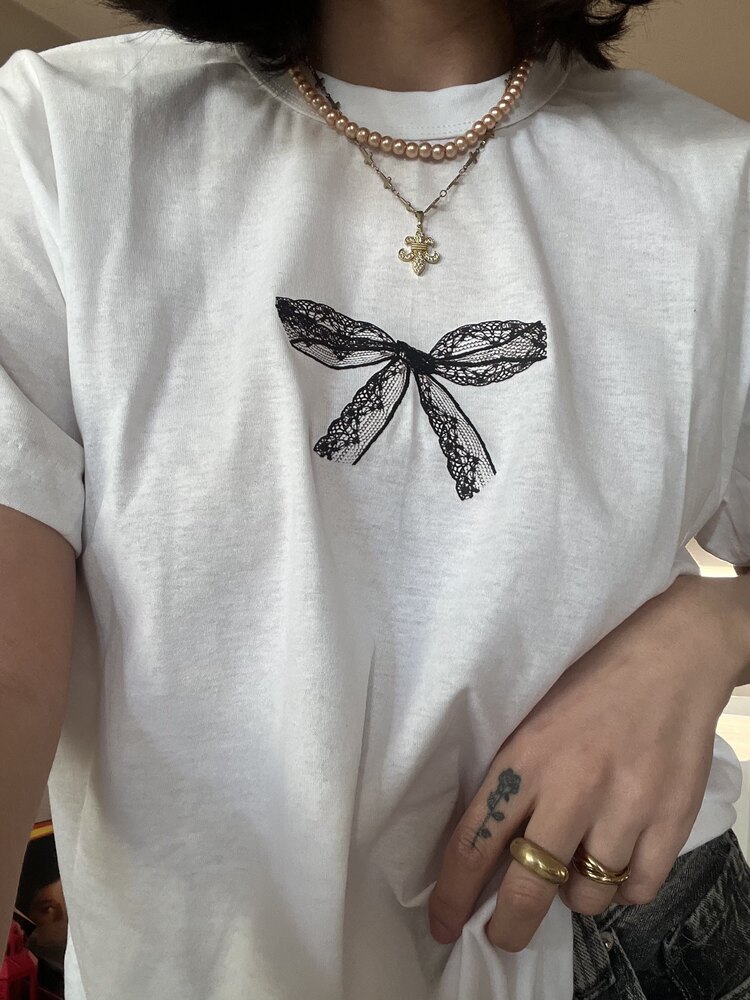 Siyah Kurdele - T-Shirt