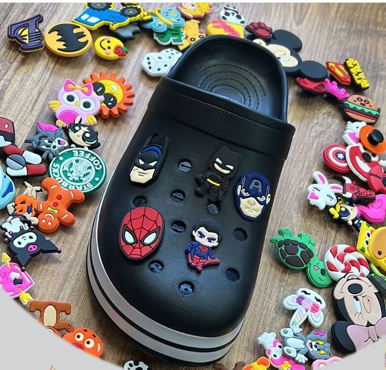 1000 adet karışık crocs terlik süsü 