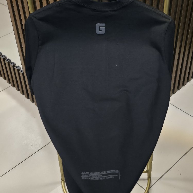 Guess T-shirt