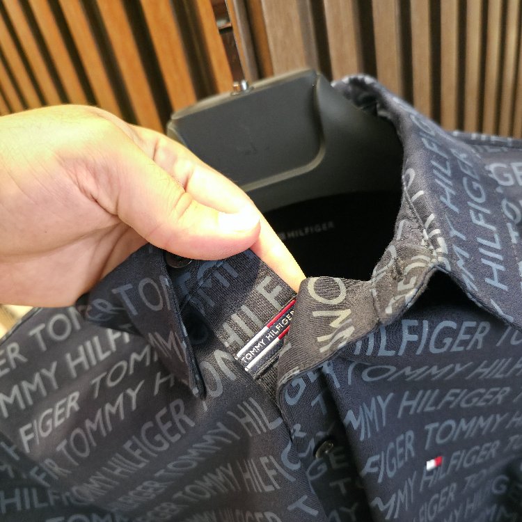 TH HOLOGRAM T-SHIRT