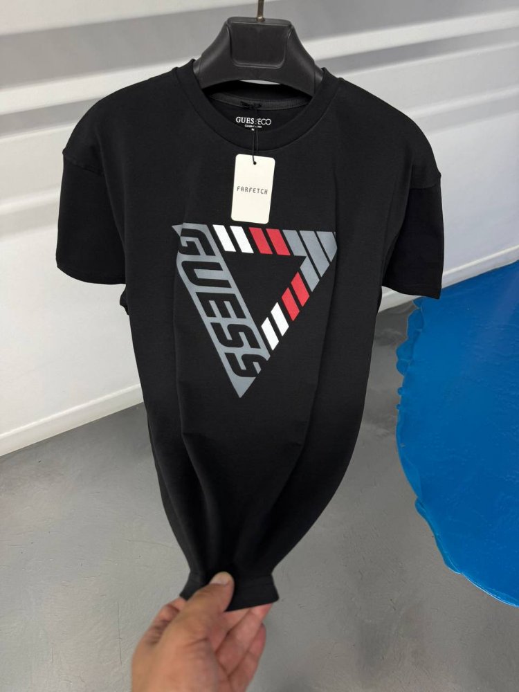Guess T-shirt 