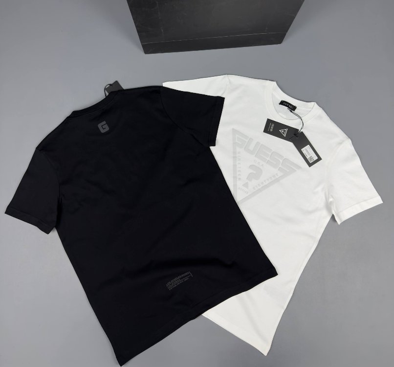 Guess T-shirt