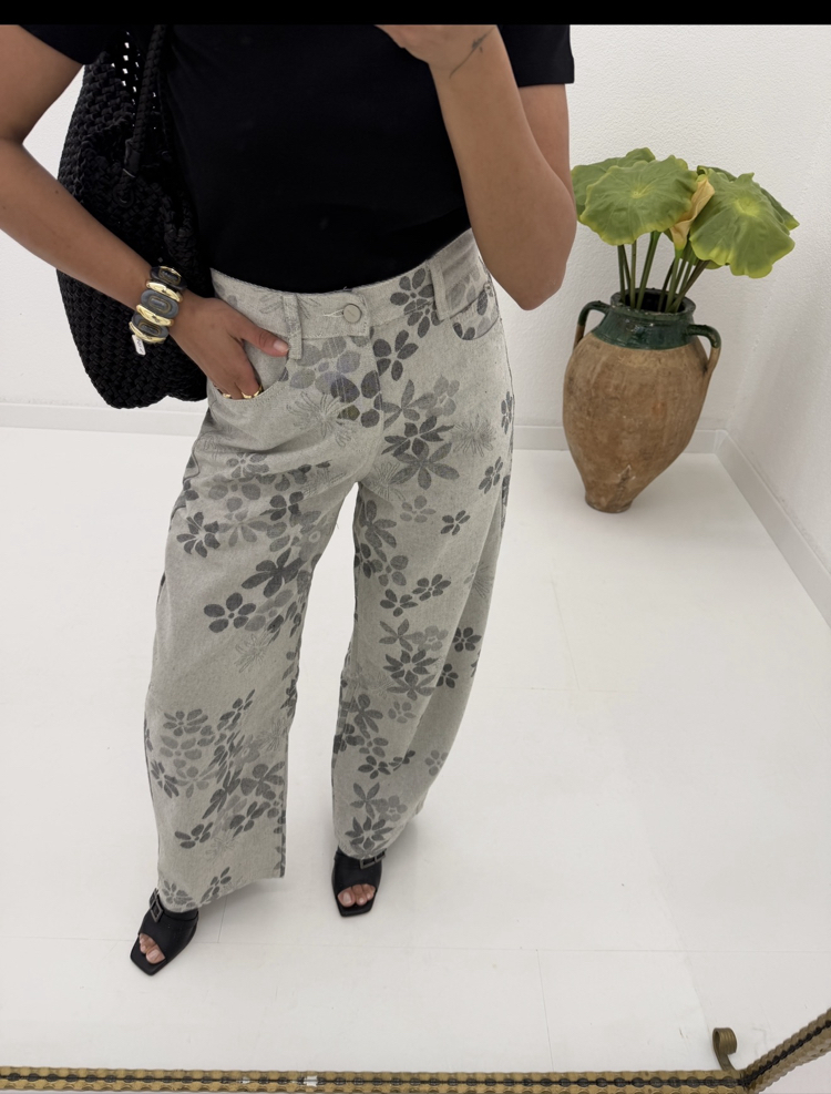 Baggy Model Papatya Desenli Jean