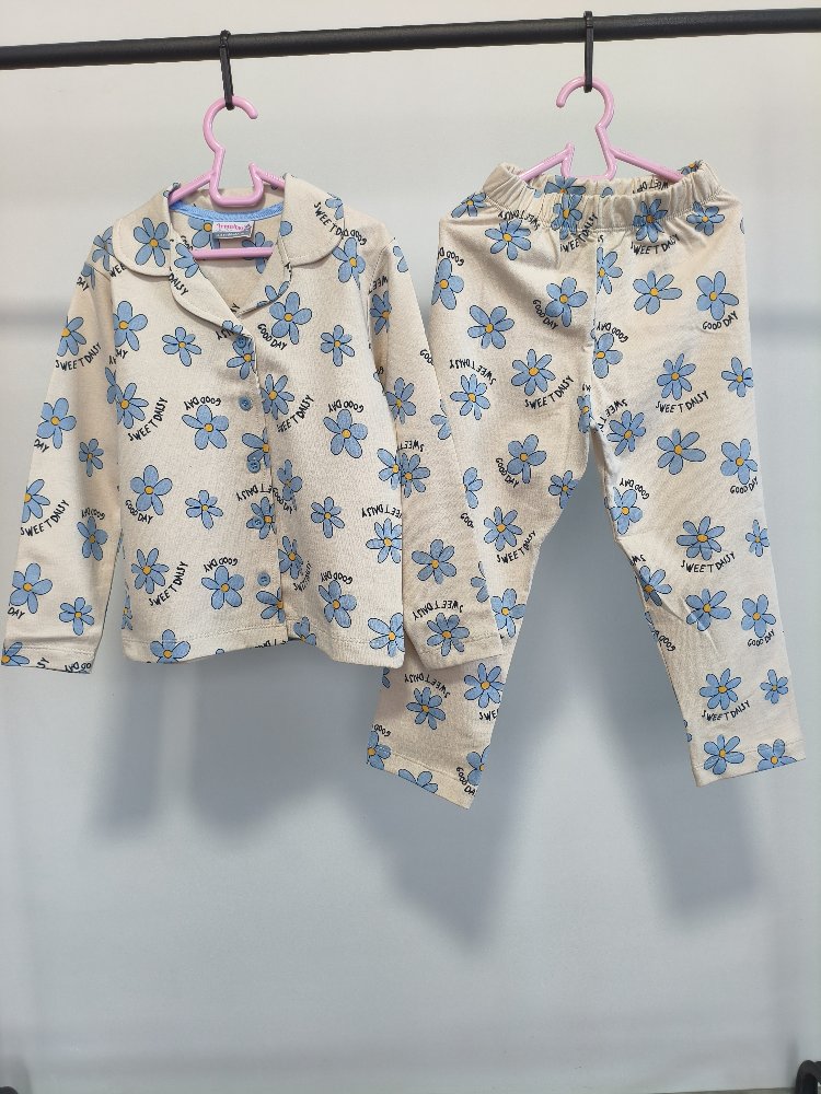 Kız Çocuk Çiçek Desenli Düğmeli Pijama Takımı