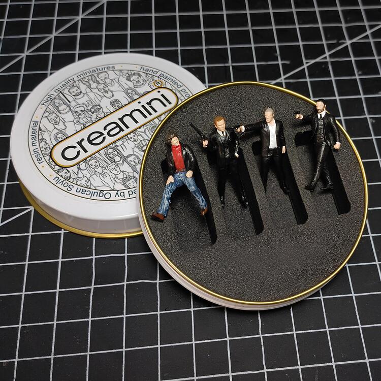 1:64 Movie Gentlemen Figür Set