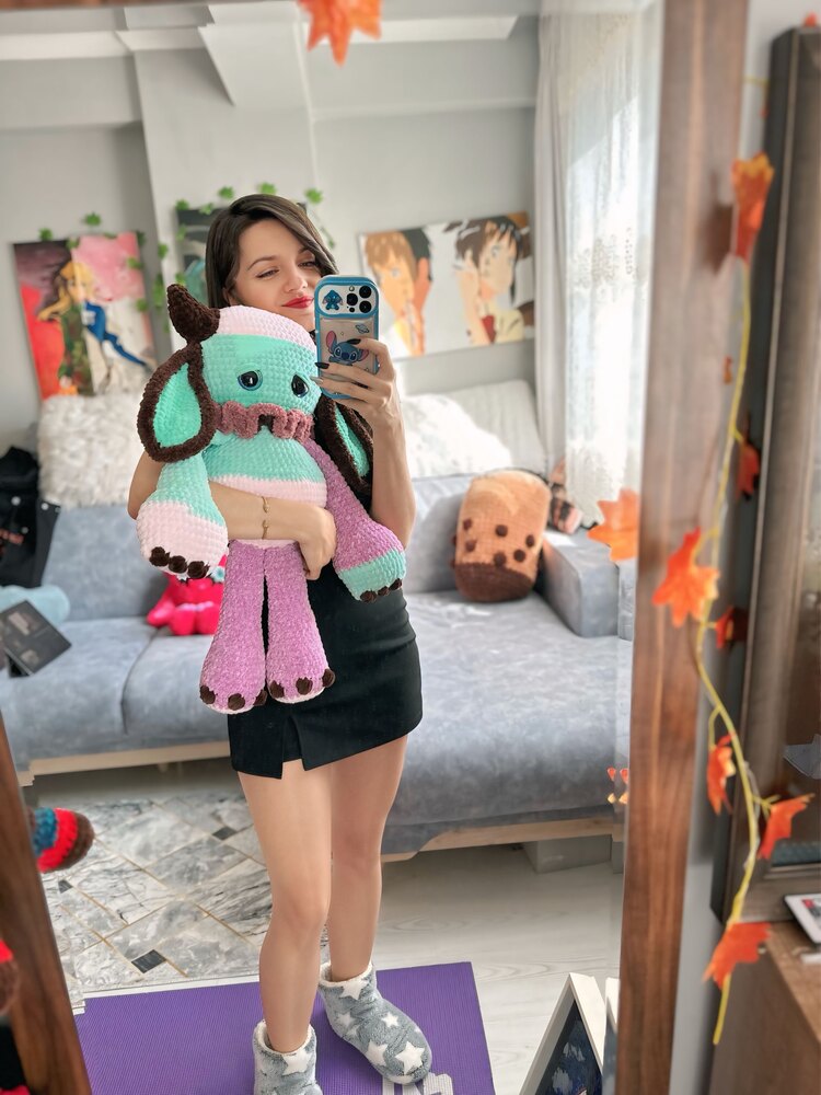 Hüzünlü Monster MOMO