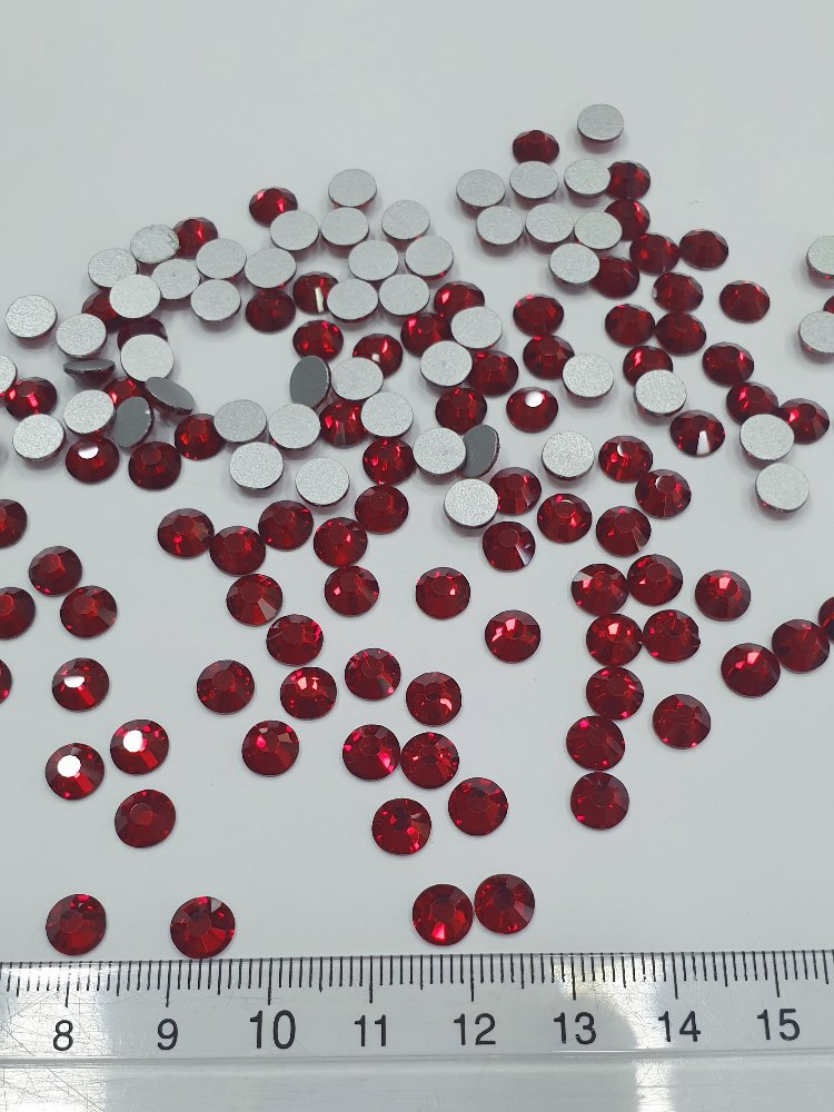 ss30 Ütüsüz Kırmızı - (10 Gram - 70 Adet)