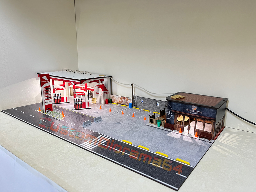 1:64 Ölçek - Benzinlik ve Cafe Diorama (2)