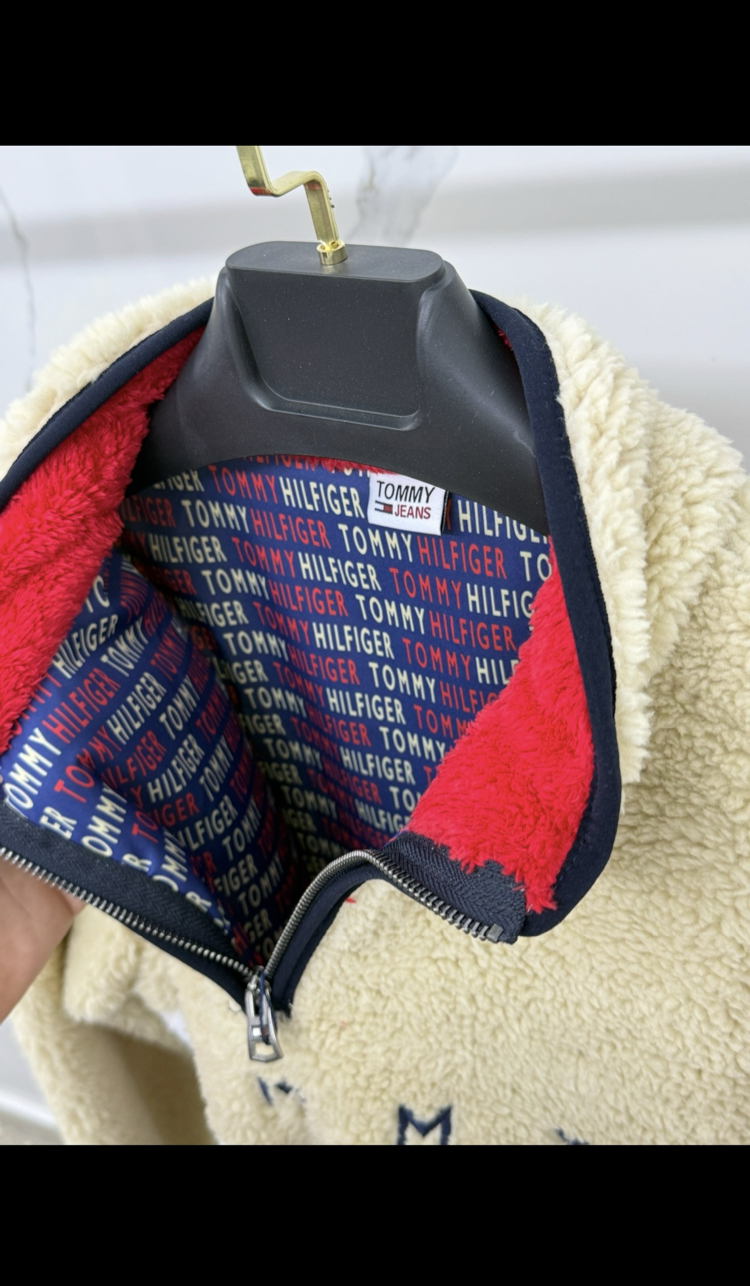 Tommy Hilfiger