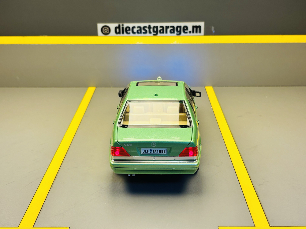 MERCEDES-BENZ S320 W140