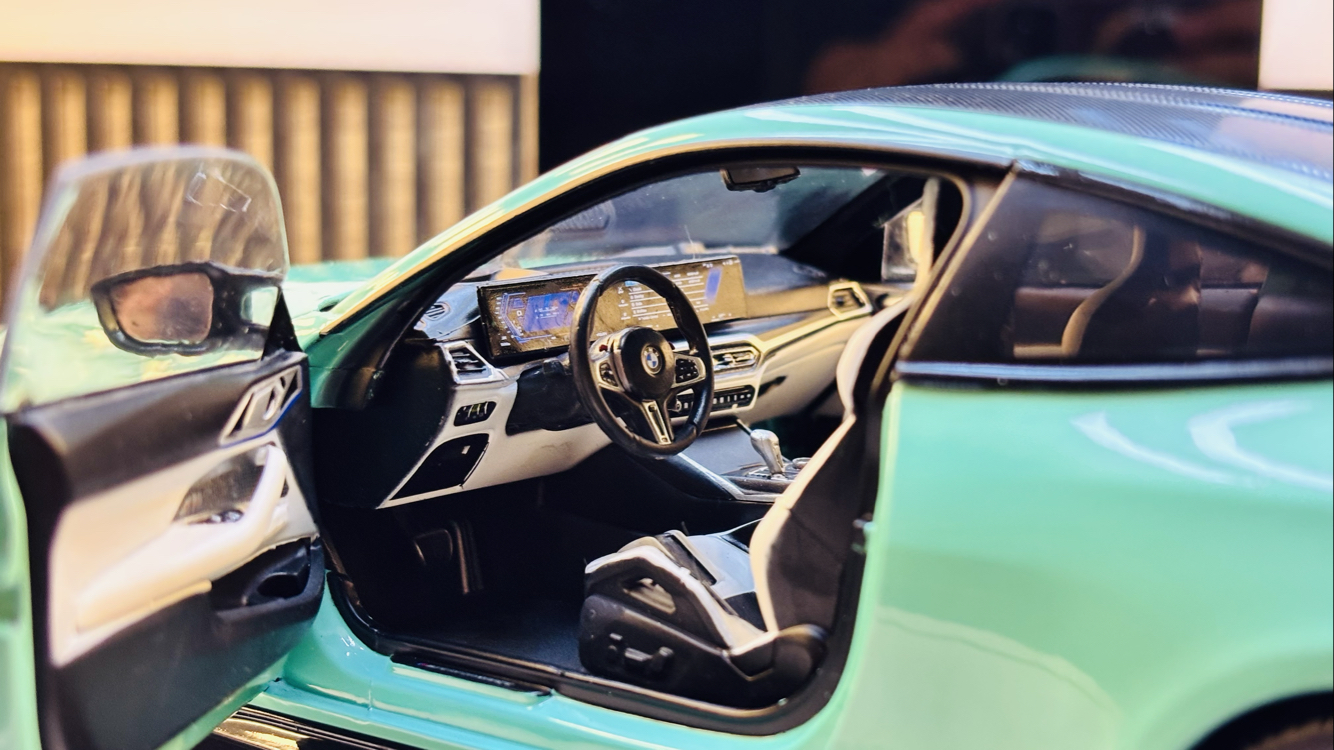 2025 BMW M4 COMPETITION