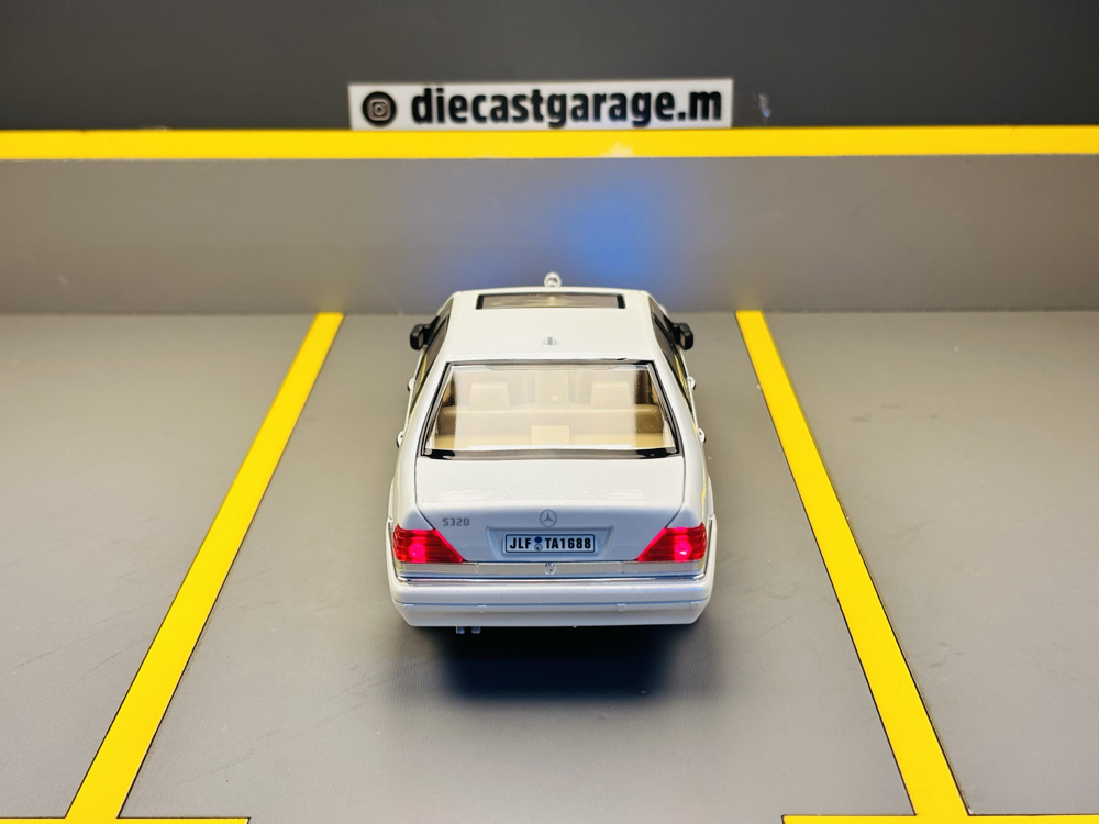 MERCEDES-BENZ S320 W140