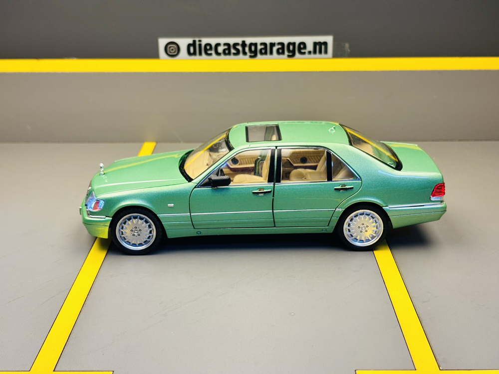 MERCEDES-BENZ S320 W140