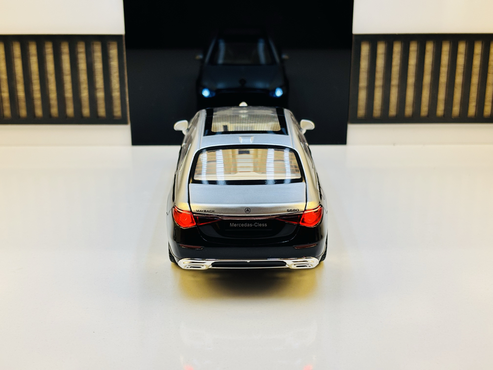 MERCEDES MAYBACH 