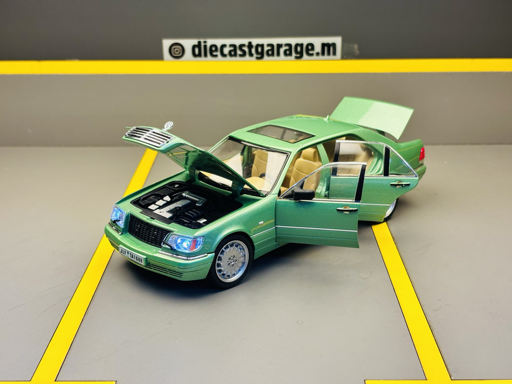 MERCEDES-BENZ S320 W140
