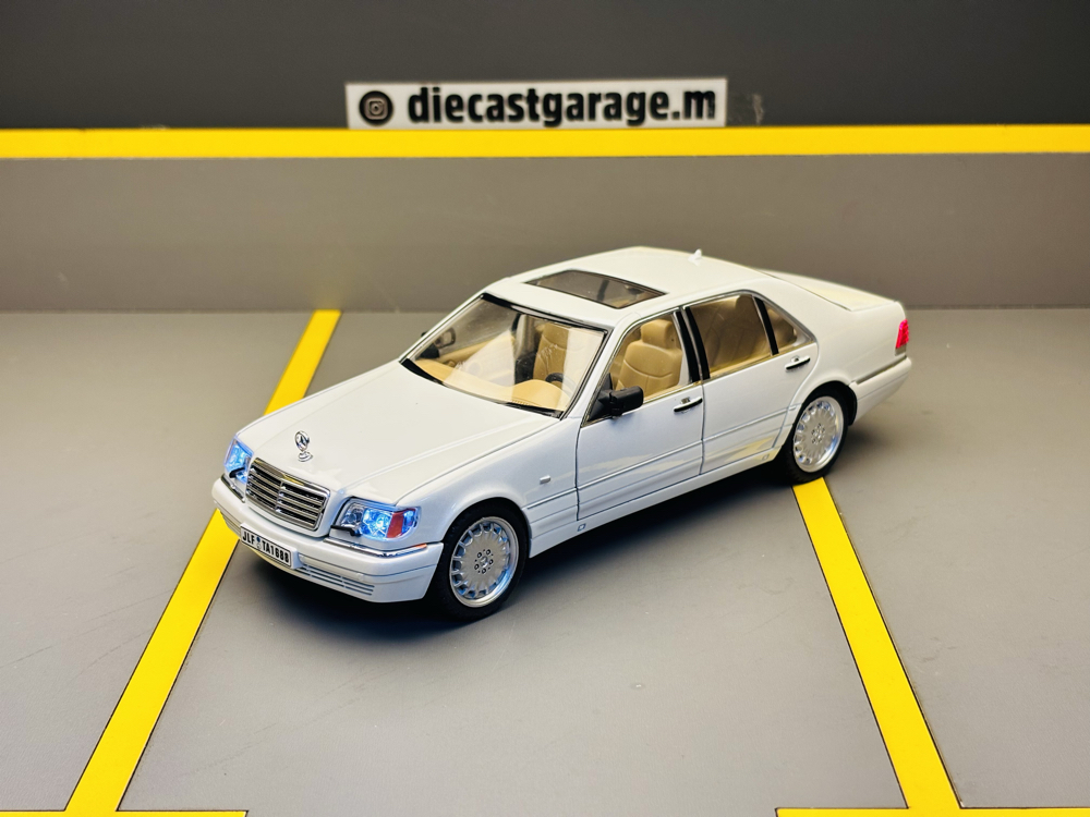 MERCEDES-BENZ S320 W140