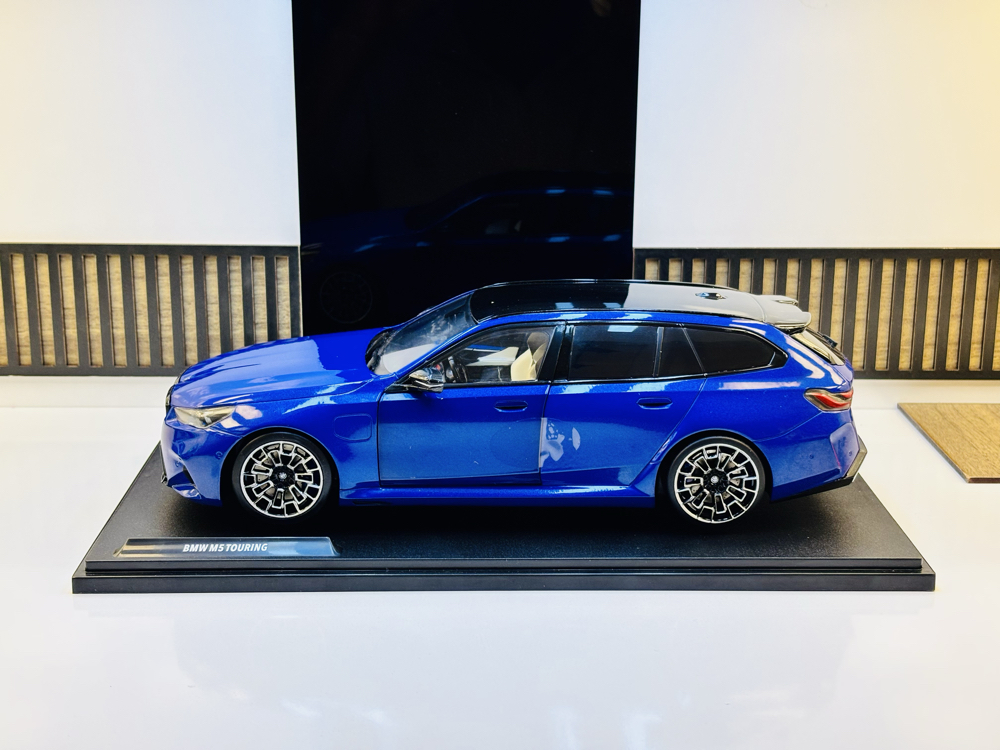 2024 BMW M5 TOURING