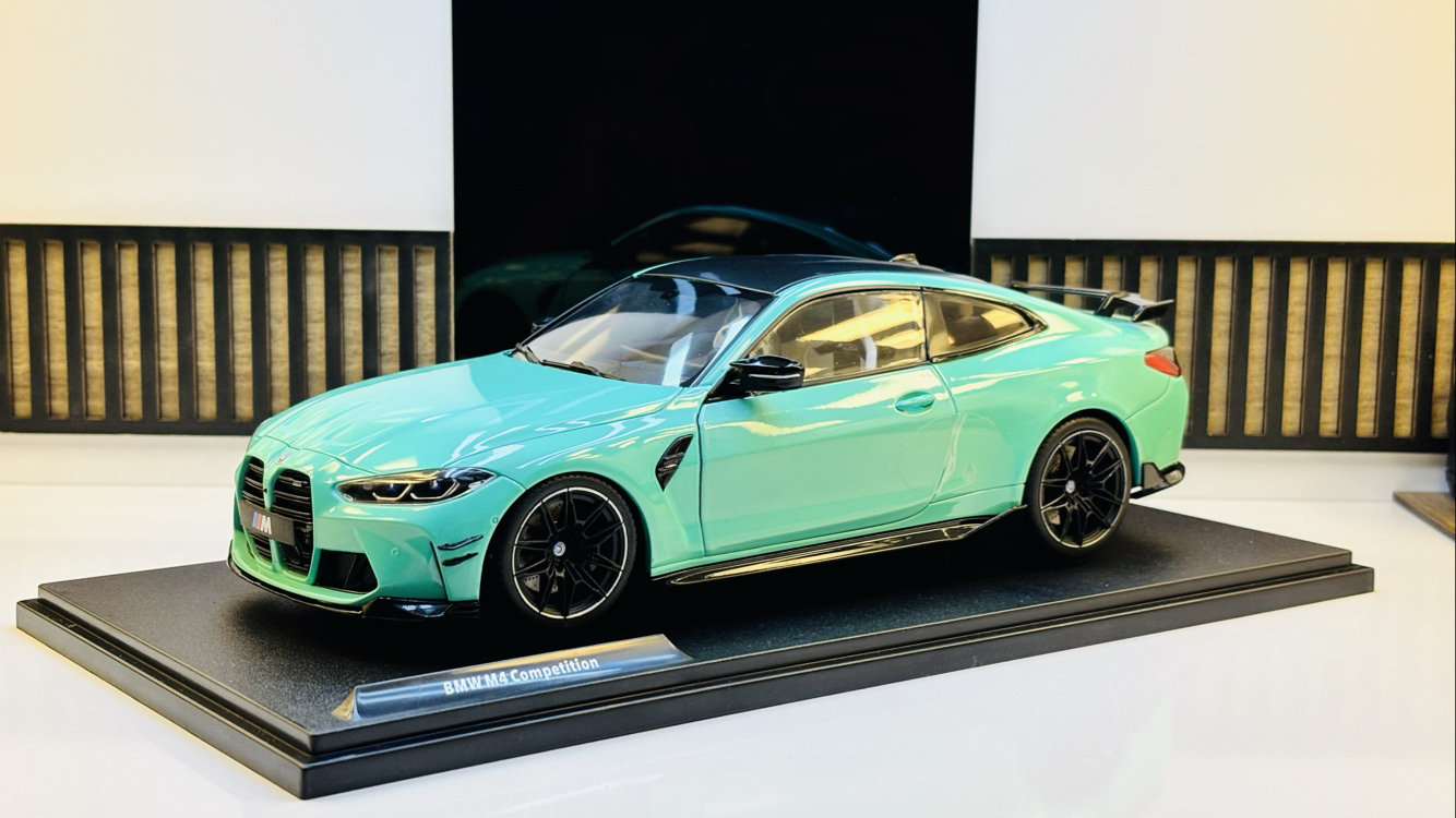 2025 BMW M4 COMPETITION