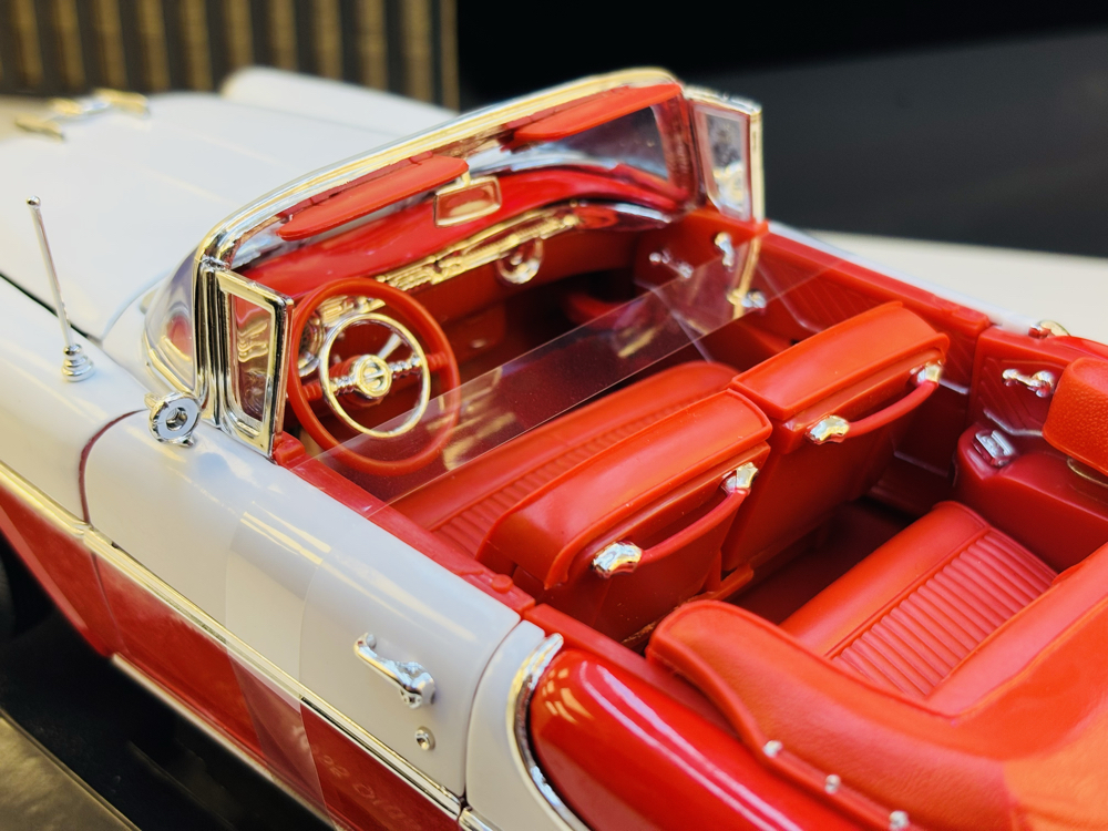 1955 OLDSMOBILE SUPER 88