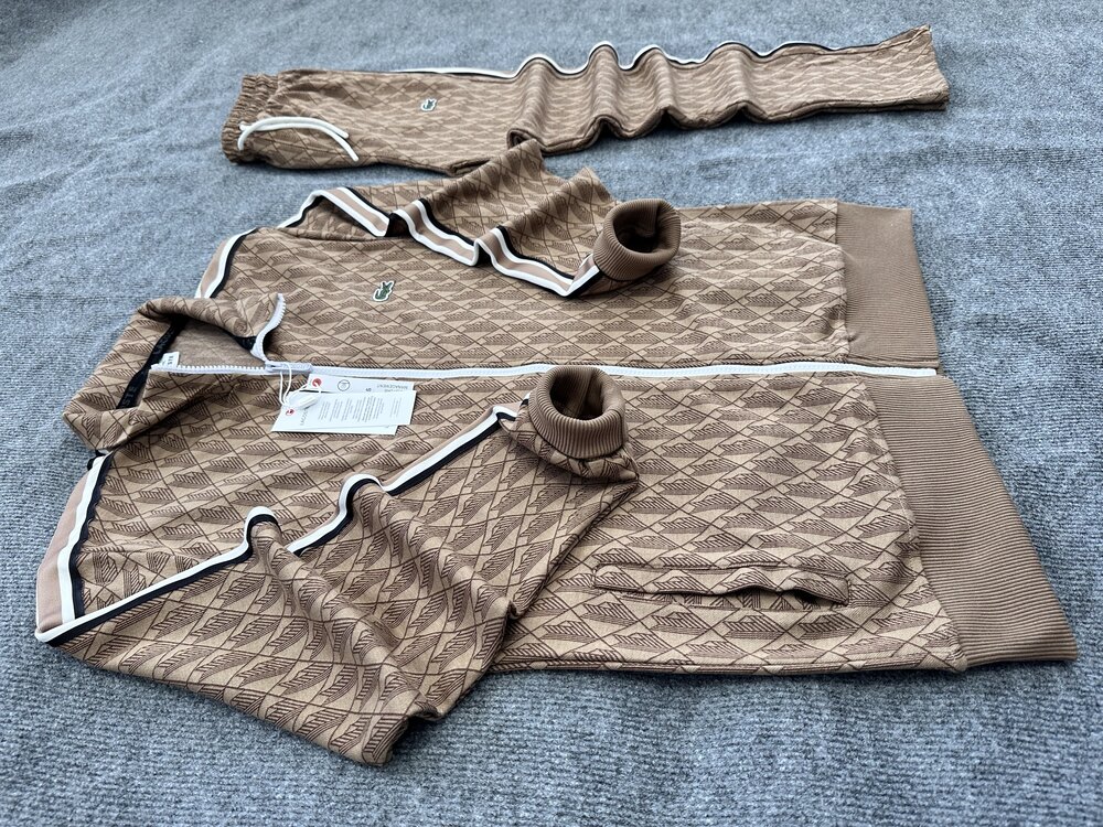 LACOSTE MONOGRAM EŞOFMAN TAKIMI