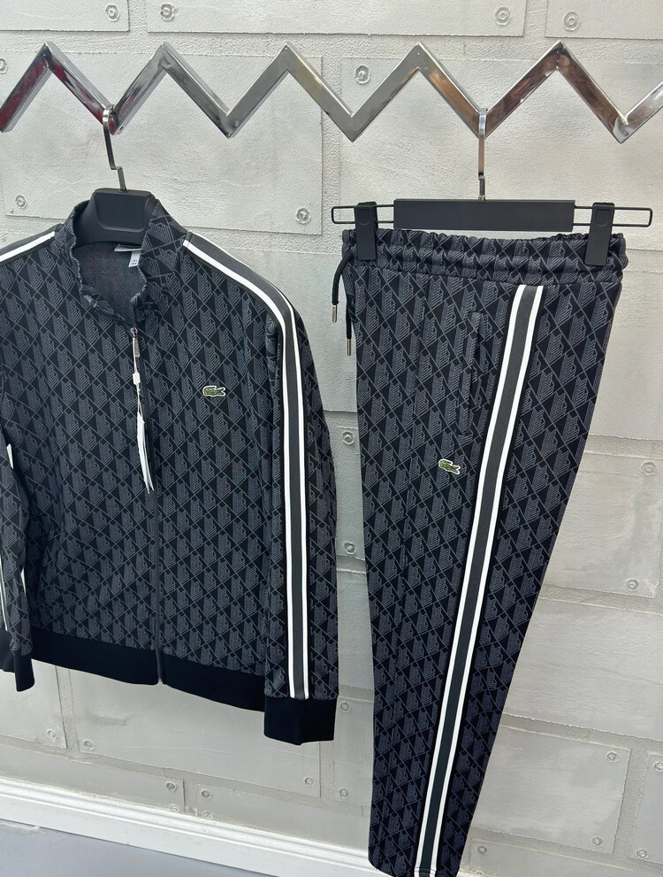  LACOSTE MONOGRAM EŞOFMAN TAKIMI 
