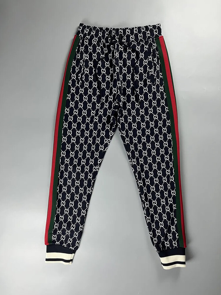 GUCCİ MONOGRAM EŞOFMAN TAKIM