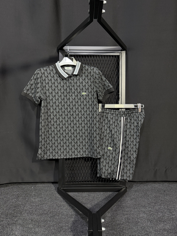 LACOSTE MONOGRAM ŞORTLU TAKIM