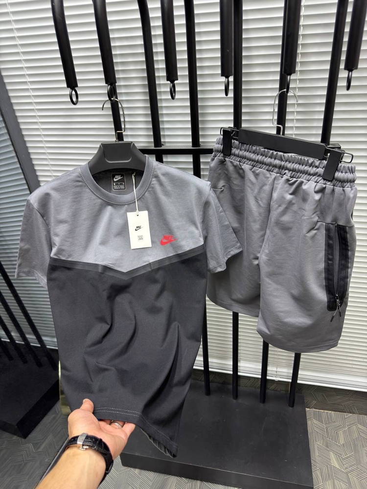 NİKE TECH FLEECE ŞORTLU TAKIM