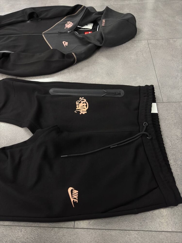 NİKE X SYNA TECH FLECEE EŞOFMAN TAKIM