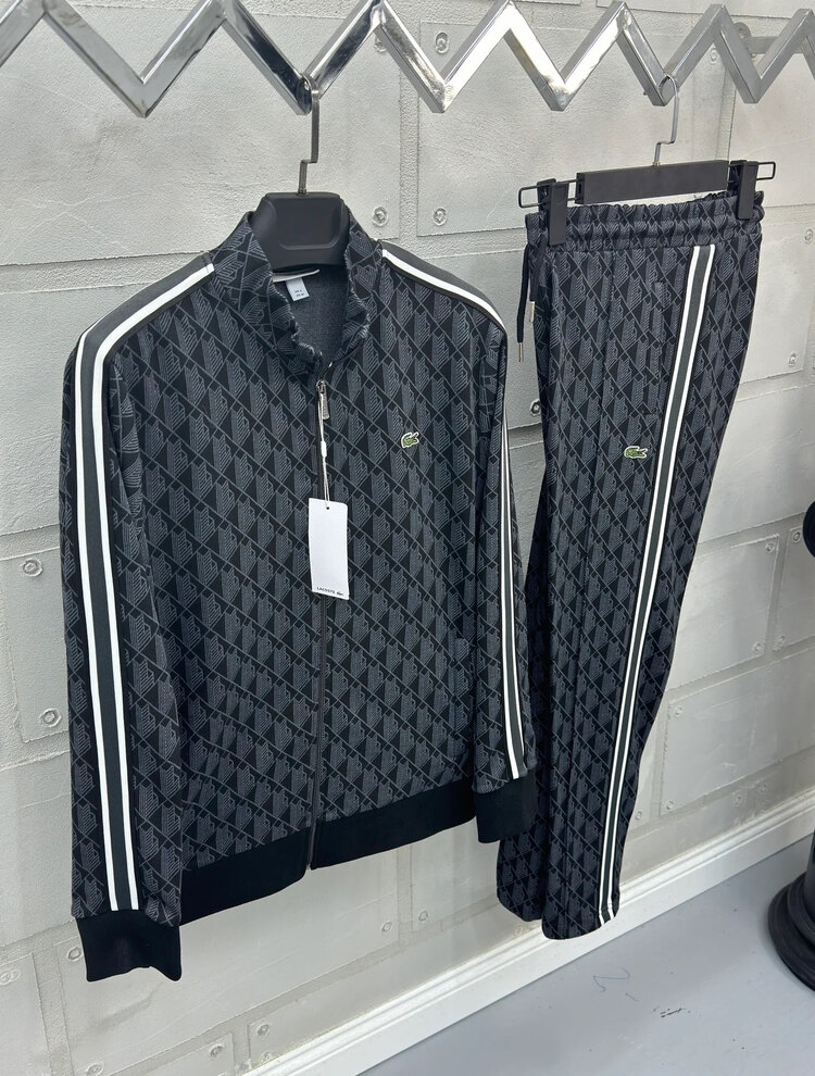  LACOSTE MONOGRAM EŞOFMAN TAKIMI 