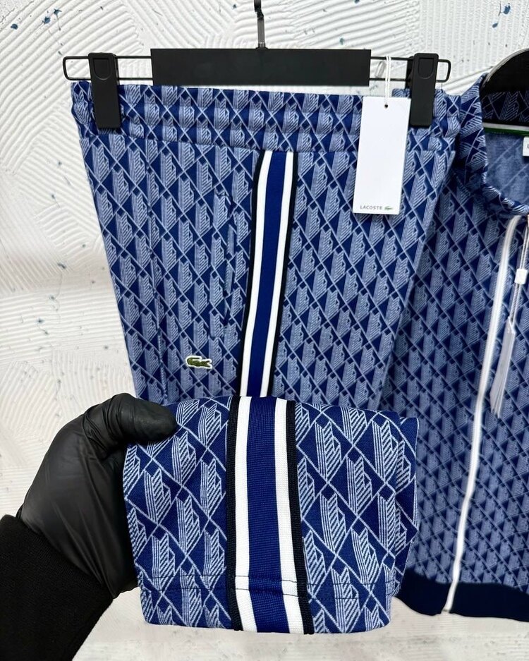  LACOSTE MONOGRAM EŞOFMAN TAKIMI 