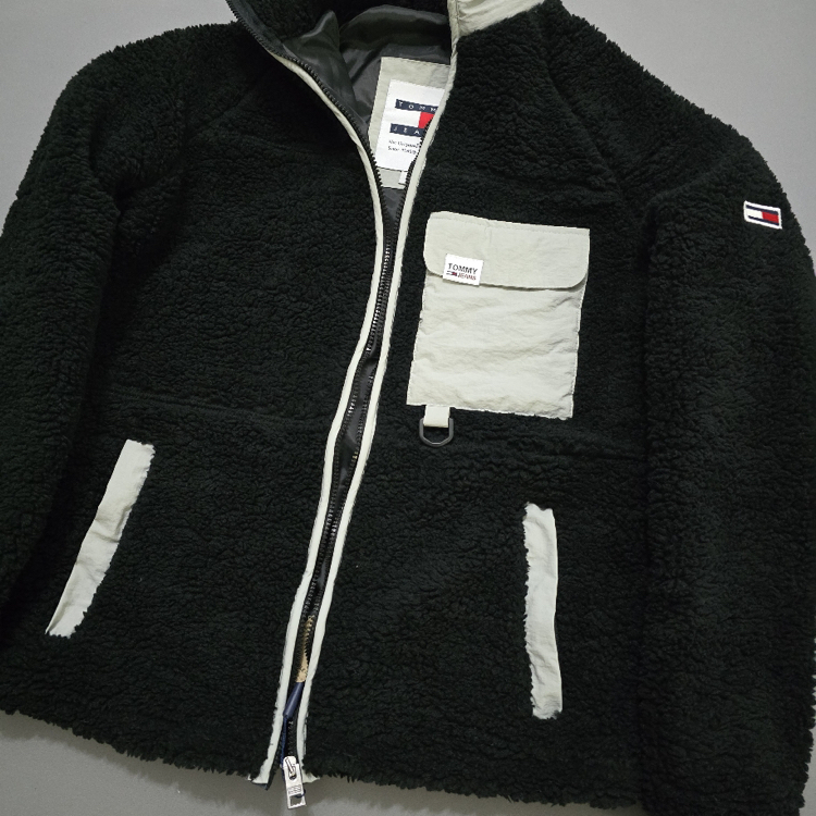 TOMMY HİLFİGER PELUŞ ÇEKET(ORİJİNAL)