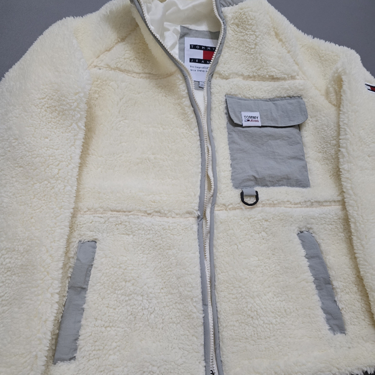 TOMMY HİLFİGER PELUŞ ÇEKET(ORİJİNAL)
