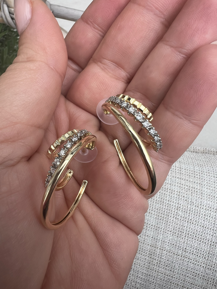Triple ring earring