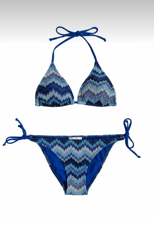 Desenli mavi triko bikini takımı