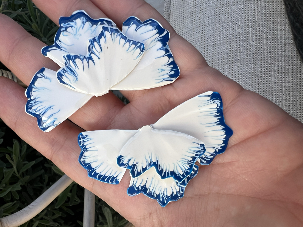 Bluewhite floral küpe
